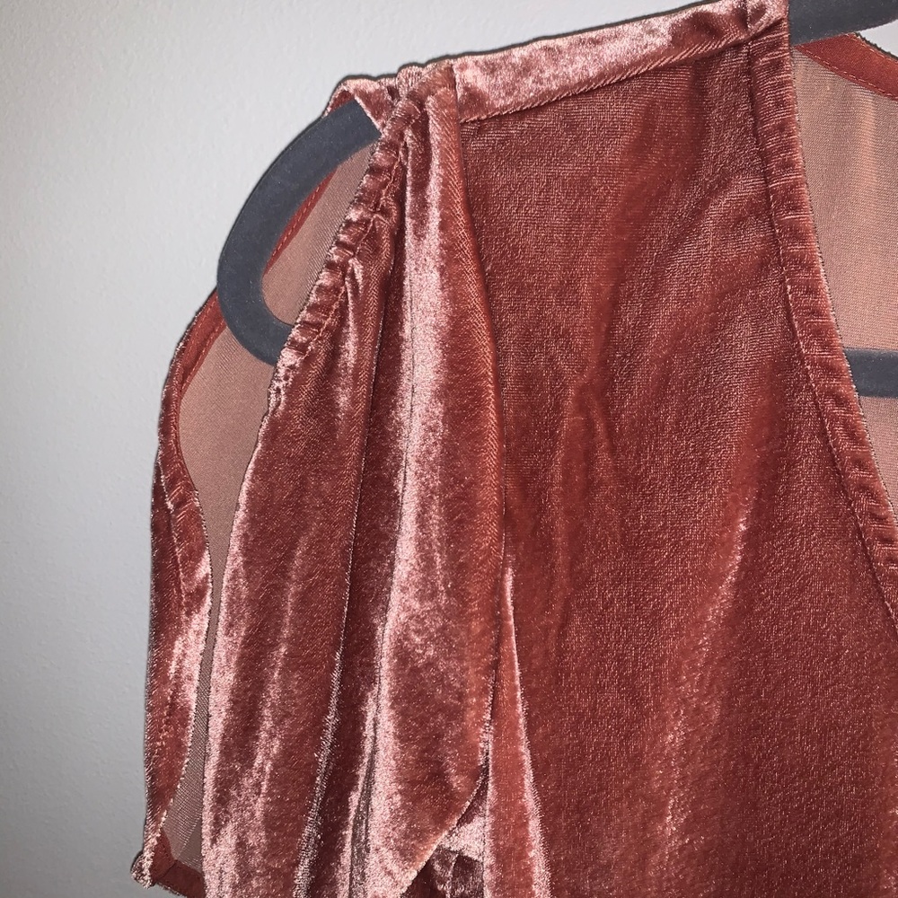 Madewell Velvet Tulip-Sleeve Ruffle Top - Picture 8 of 9